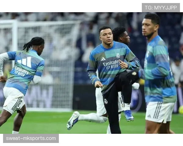 卡马文加伤情更新:预计缺阵数场,皇马中场面临严峻考验 卡马文加伤情更新:预计缺阵数场,皇马中场面临严峻考验